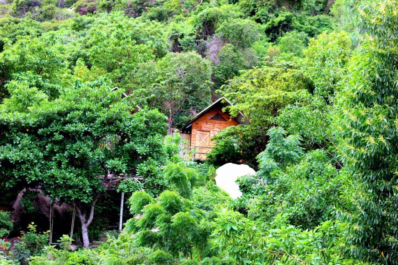Thanh Nhi Homestay Cam Ranh Exterior foto